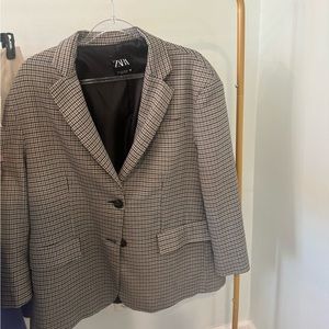 ZARA Oversized checkered Blazer | Size Small